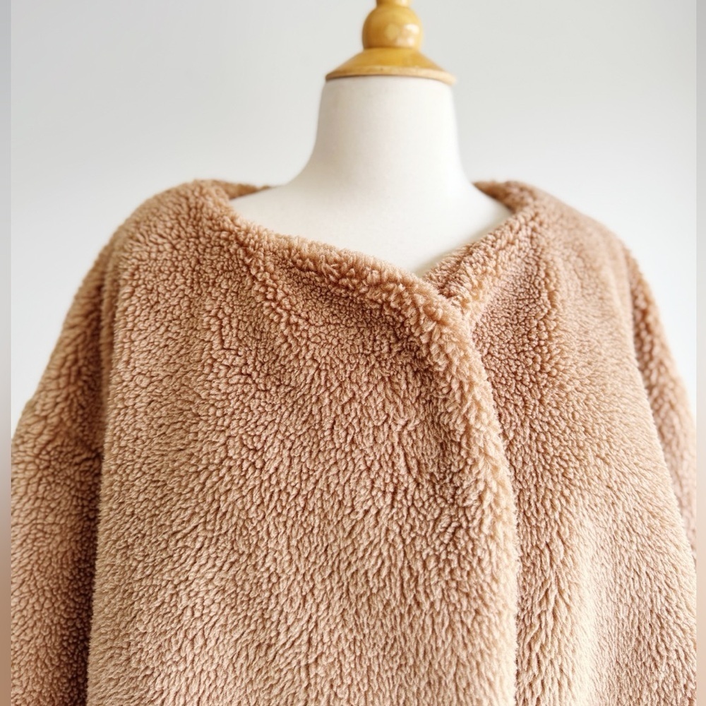 TREASURE & BOND Teddy Faux Shearling Jacket – Size XS - Picture 3 of 6